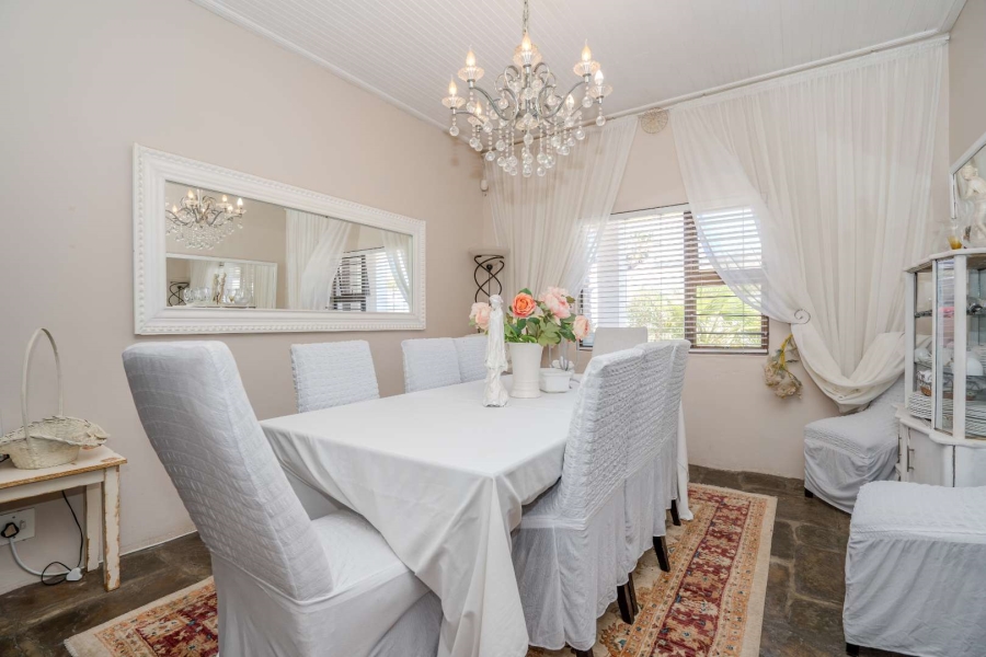 8 Bedroom Property for Sale in Country Club Western Cape